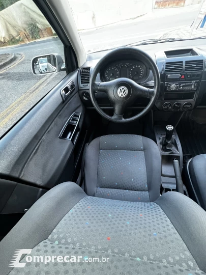 POLO SEDAN 1.6 8V