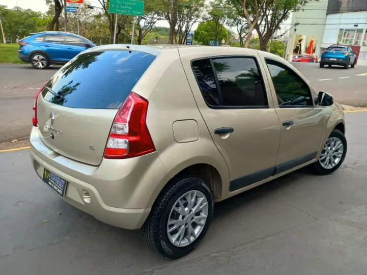 SANDERO 1.6 Expression 8V
