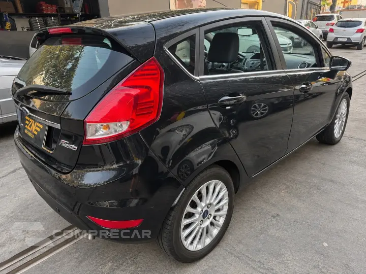 FIESTA 1.6 TITANIUM HATCH 16V FLEX 4P POWERSHIFT