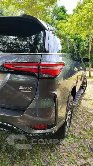 HILUX SW4 2.8 D-4D TURBO DIESEL SRX 4X4 AUTOMÁTICO