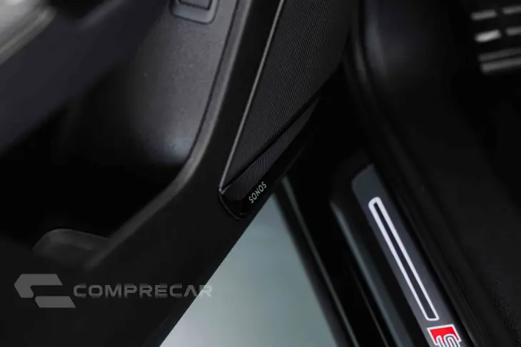Q3 2.0 40 TFSI Performance Black Quattro