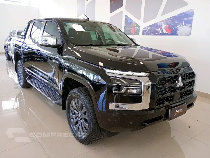 TRITON 2.4 BITURBO DIESEL CD HPE-S 4X4 AUTOMÁTICO