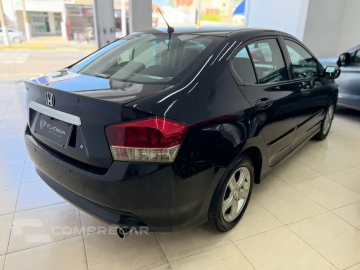CITY Sedan LX 1.5 Flex 16V 4p Aut.