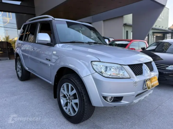 PAJERO TR4 2.0 4X4 16V 140CV FLEX 4P AUTOMÁTICO