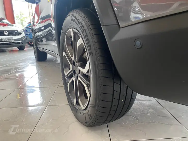 COMMANDER 1.3 T270 Turbo Limited