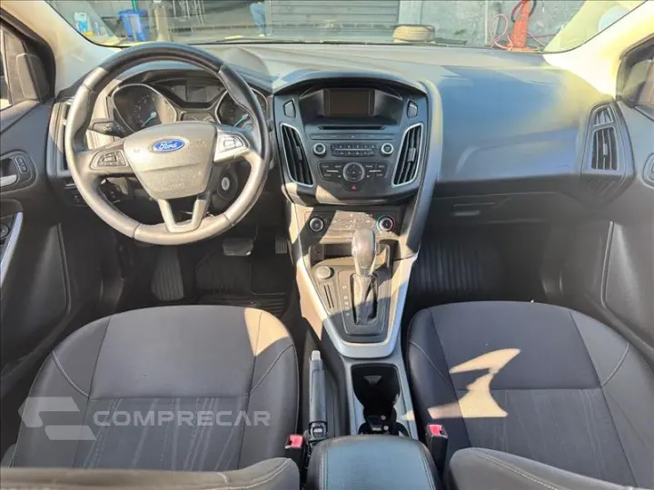 FOCUS 2.0 SE Plus Fastback 16V