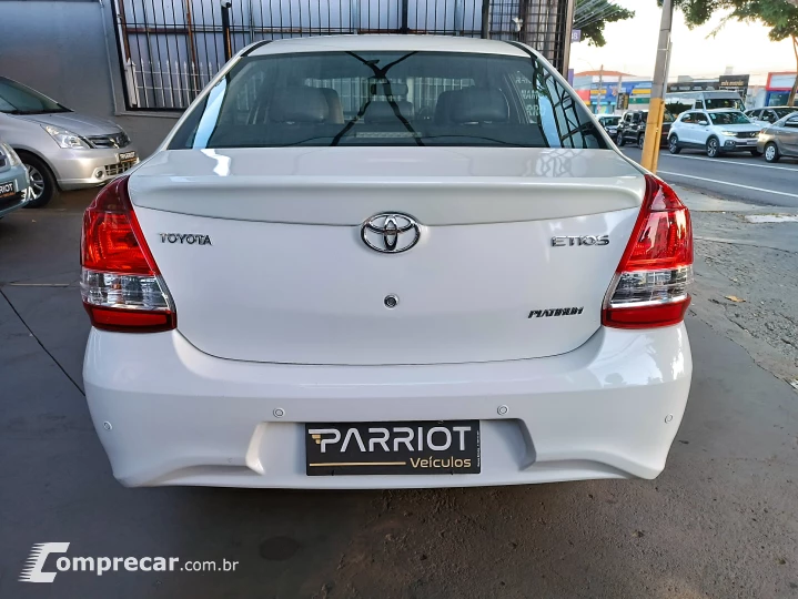 ETIOS 1.5 Platinum Sedan 16V
