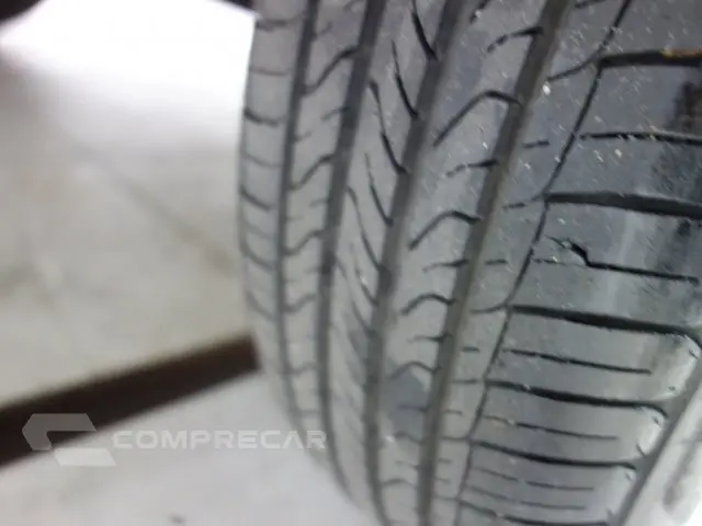 PRISMA - 1.4 MPFI LT 8V 4P MANUAL