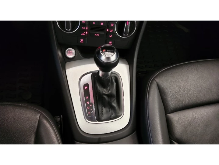Q3 1.4 TFSI FLEX PRESTIGE PLUS S TRONIC