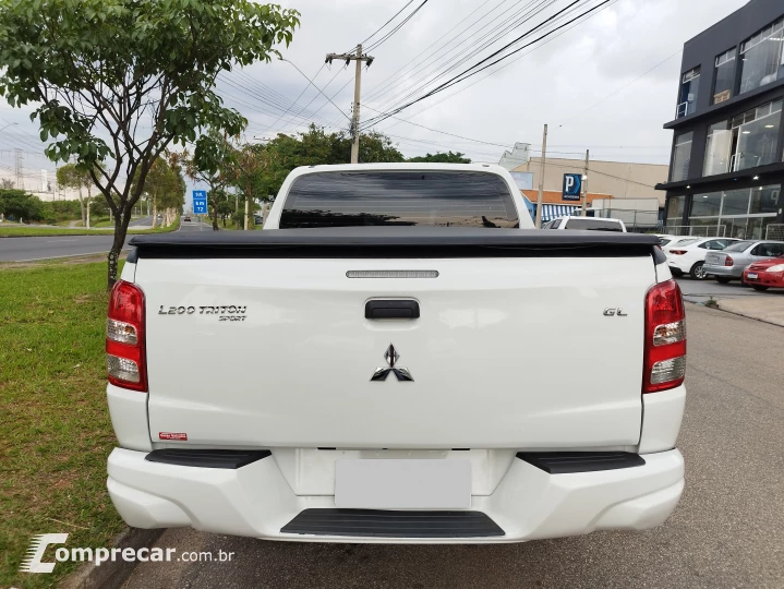 L200 TRITON 2.4 16V Turbo GL CD 4X4