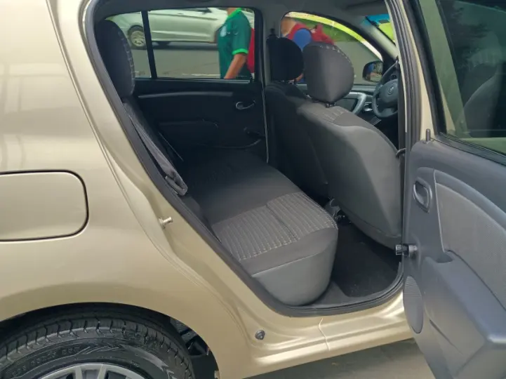 SANDERO 1.6 Expression 8V