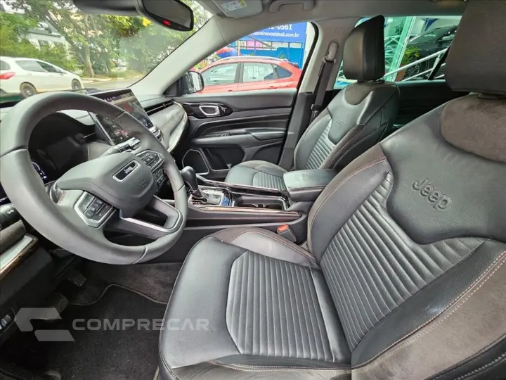 COMMANDER 1.3 T270 TURBO FLEX LONGITUDE AT6