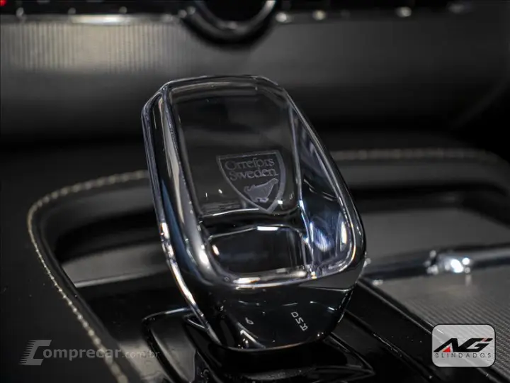 XC90 2.0 T8 Recharge Ultra Dark AWD Geartronic