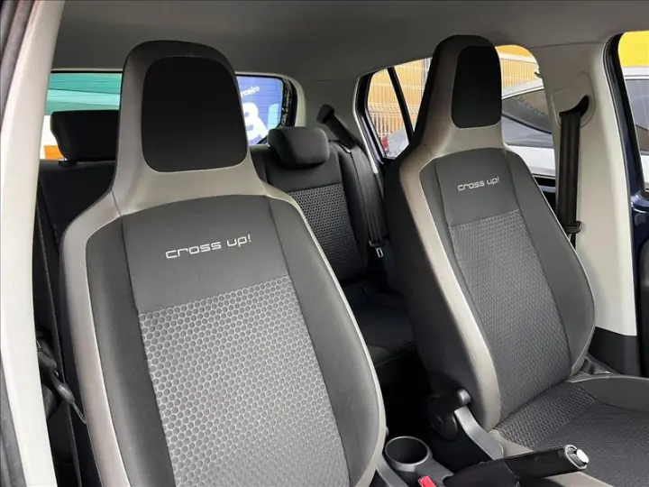 CROSS UP 1.0 TSI 12V