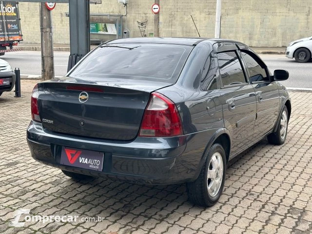 CORSA SEDAN - 1.4 MPFI PREMIUM SEDAN 8V 4P MANUAL