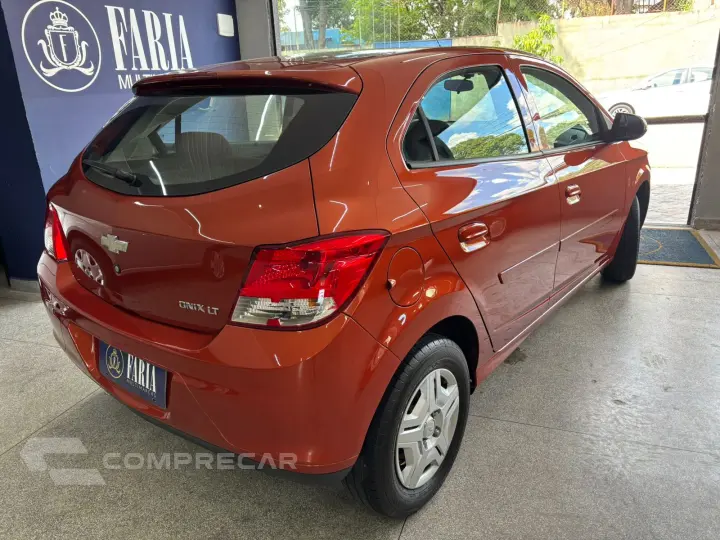 ONIX HATCH LT 1.0 8V FlexPower 5p Mec.