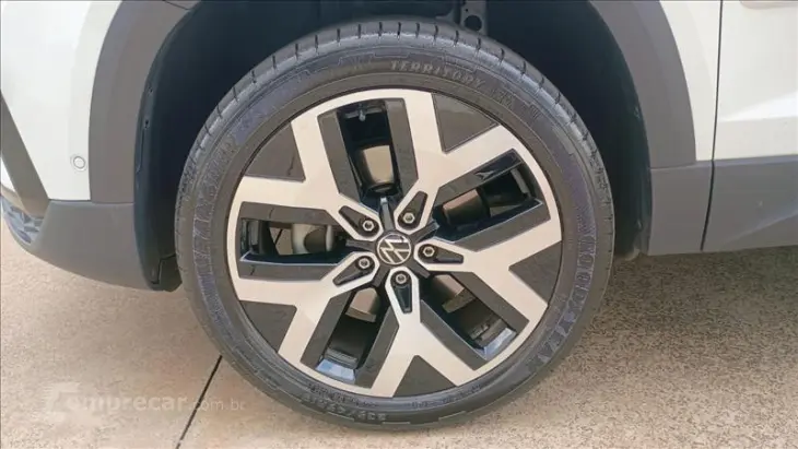 TAOS 1.4 250 TSI Highline