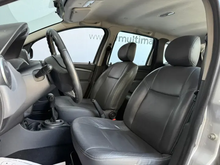 DUSTER 2.0 Tech Road II 4X2 16V