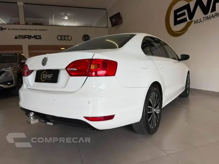 VOLKSWAGEN JETTA 2.0 TSI HIGHLINE DSG