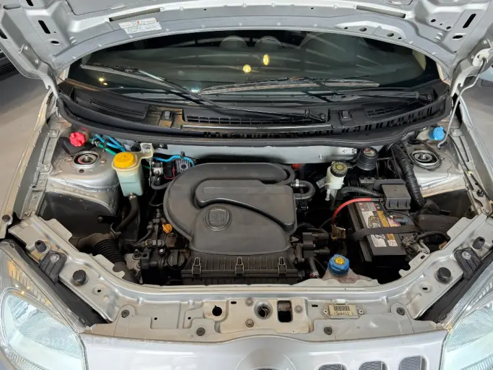 UNO 1.0 EVO VIVACE 8V FLEX 4P MANUAL