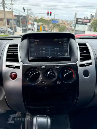 Pajero DAKAR 3.2 4x4 T.I. Dies. 5p Aut.