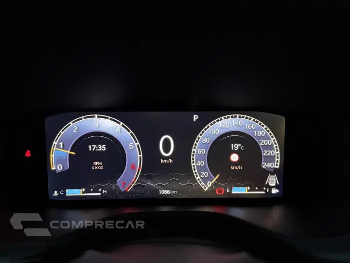 Commander 1.3 T270 Turbo Flex Longitude At6