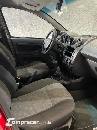 FIESTA 1.6 MPI Class Hatch 8V