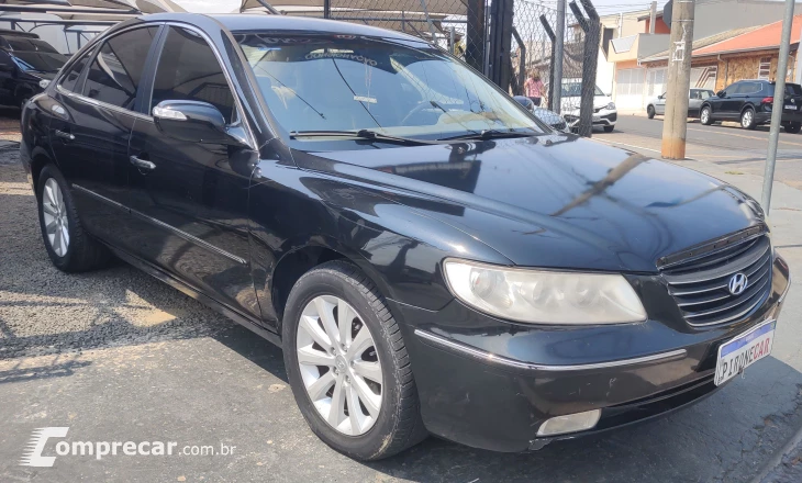 AZERA 3.3 MPFI GLS Sedan V6 24V