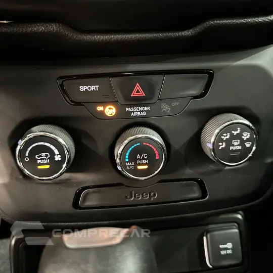 Renegade 1.8 4x2 Flex 16V Aut.