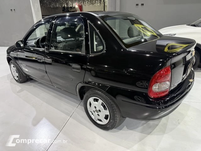 CLASSIC - 1.0 MPFI LIFE 8V 4P MANUAL