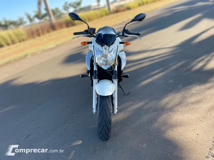 XJ6 N