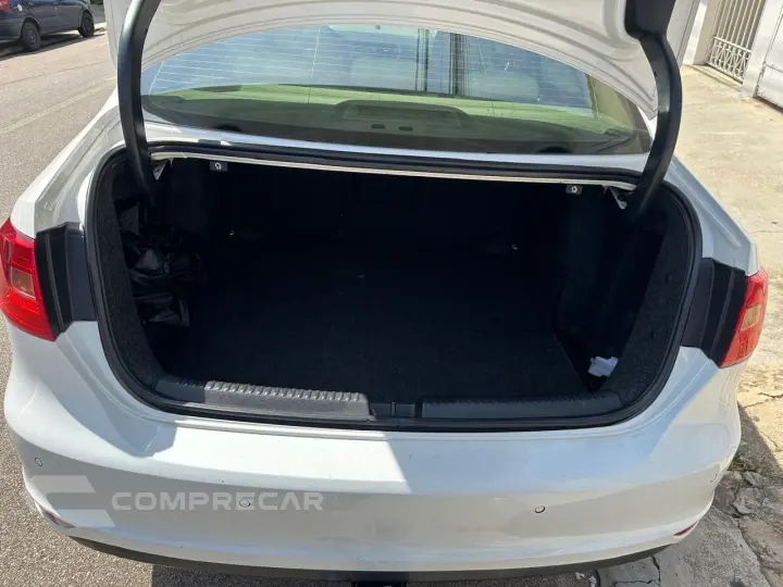 Jetta 2.0 4P FLEX COMFORTLINE TIPTRONIC AUTOMÁTICO