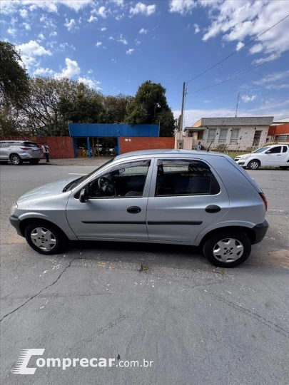CELTA 1.0 MPFI Life 8V