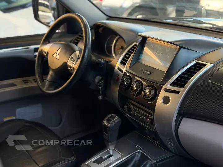 Pajero DAKAR HPE 3.2 4x4 T.I Dies 5p Aut