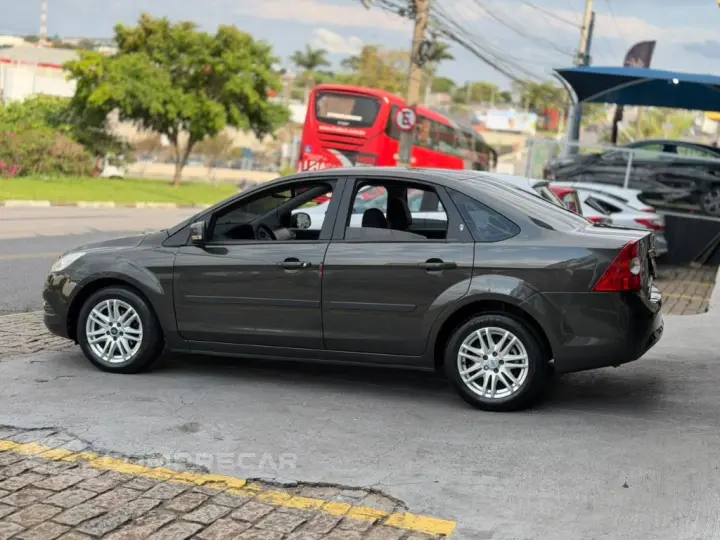 Focus Sedan 2.0 16V/2.0 16V Flex 4p