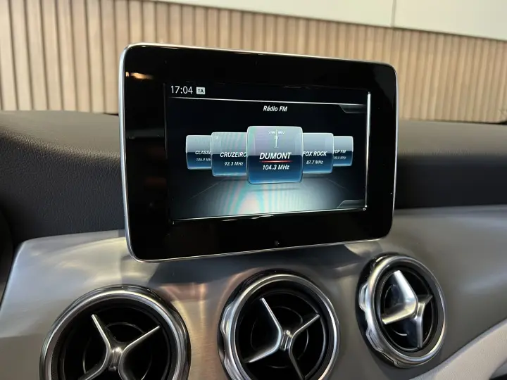 GLA 200 1.6 CGI FLEX ADVANCE 7G-DCT