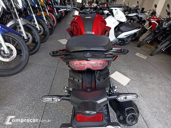 FZ25 250 FAZER CONNECTED