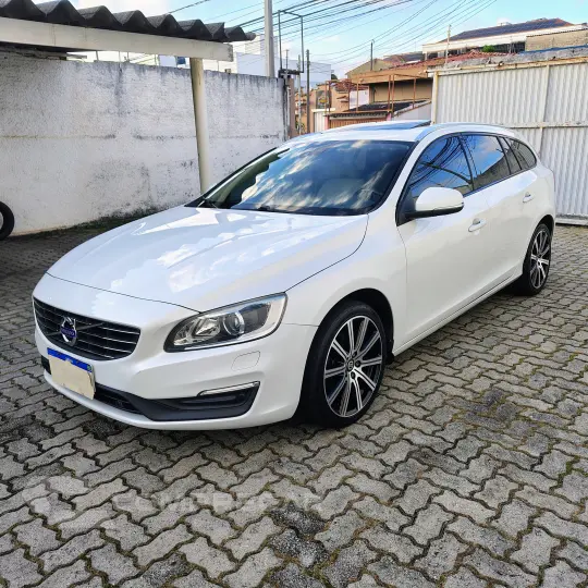 V60 2.0 T4 Momentum