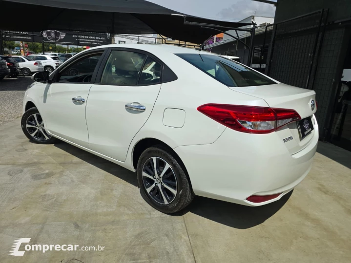 Yaris Sedan 1.5 XLS CVT (Flex)