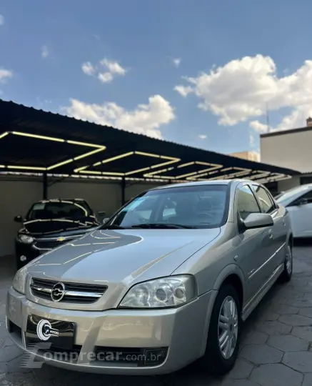 ASTRA 2.0 MPFI Elegance Sedan 8V