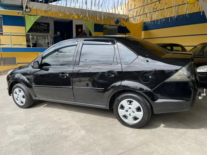 FIESTA 1.6 Rocam Sedan 8V