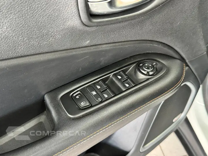 Compass 2.0 16V Flex Longitude Automático