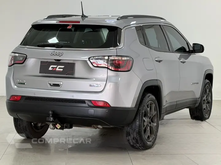 COMPASS 2.0 16V DIESEL LONGITUDE 4X4 AUTOMÁTICO