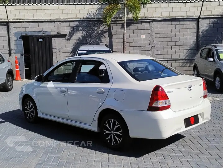 ETIOS 1.5 Platinum Sedan 16V