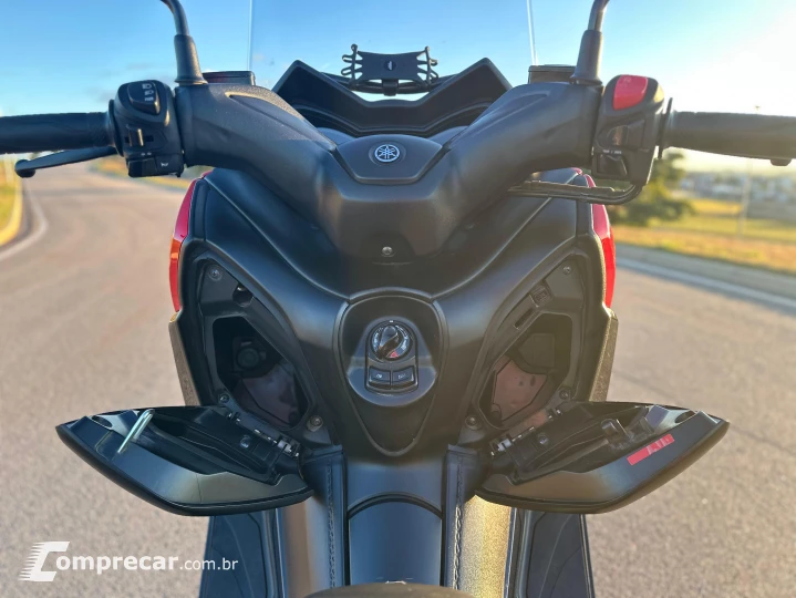XMAX 250