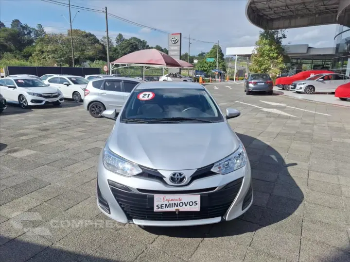 YARIS 1.5 16V FLEX SEDAN XL LIVE MULTIDRIVE