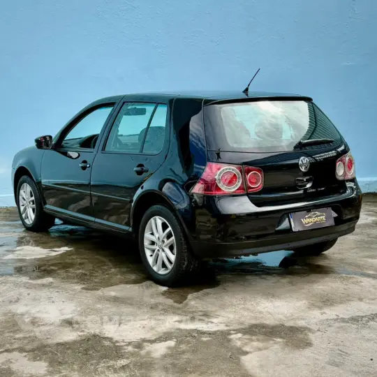 Golf 2.0/ 2.0 Mi Flex Aut/Tiptronic.