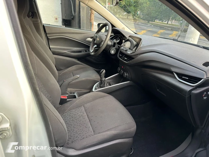 ONIX SEDAN Plus LT 1.0 12V TB Flex Mec.