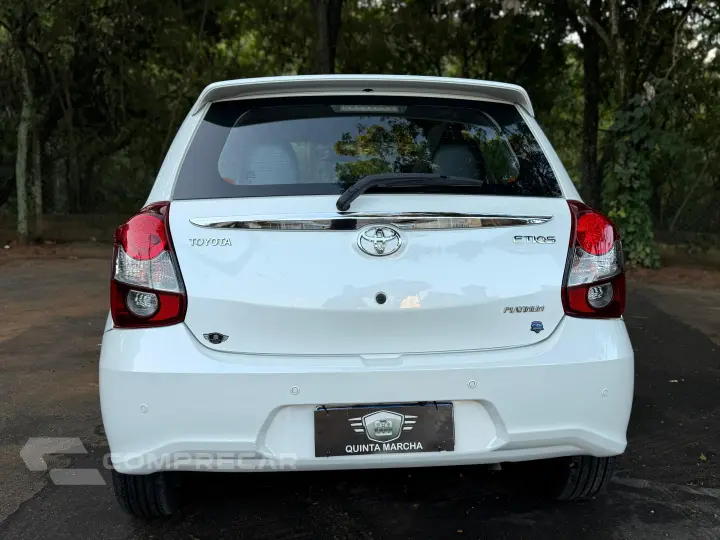 ETIOS 1.5 PLATINUM 16V FLEX 4P AUTOMÁTICO