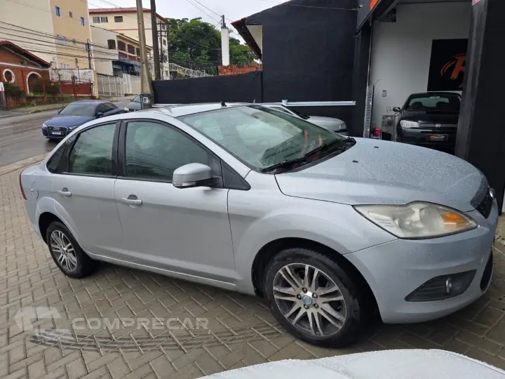 FOCUS 2.0 GLX Sedan 16V